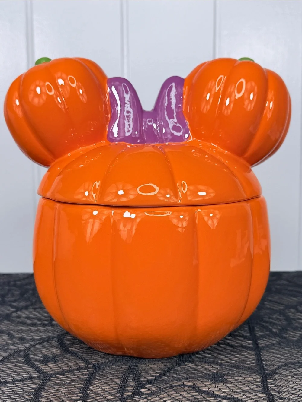 NEW Disney Minnie Mouse Pumpkin Cookie Jar